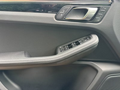 2025 Porsche Macan Macan