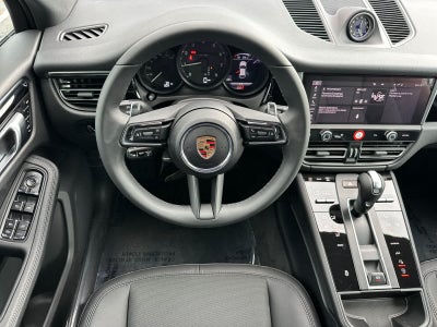2025 Porsche Macan Macan