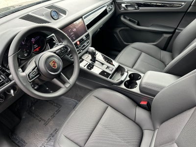2025 Porsche Macan Macan