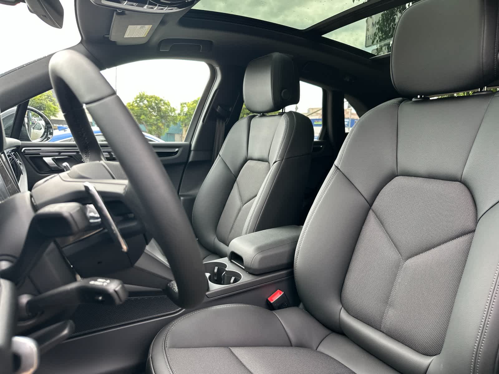 2025 Porsche Macan Macan
