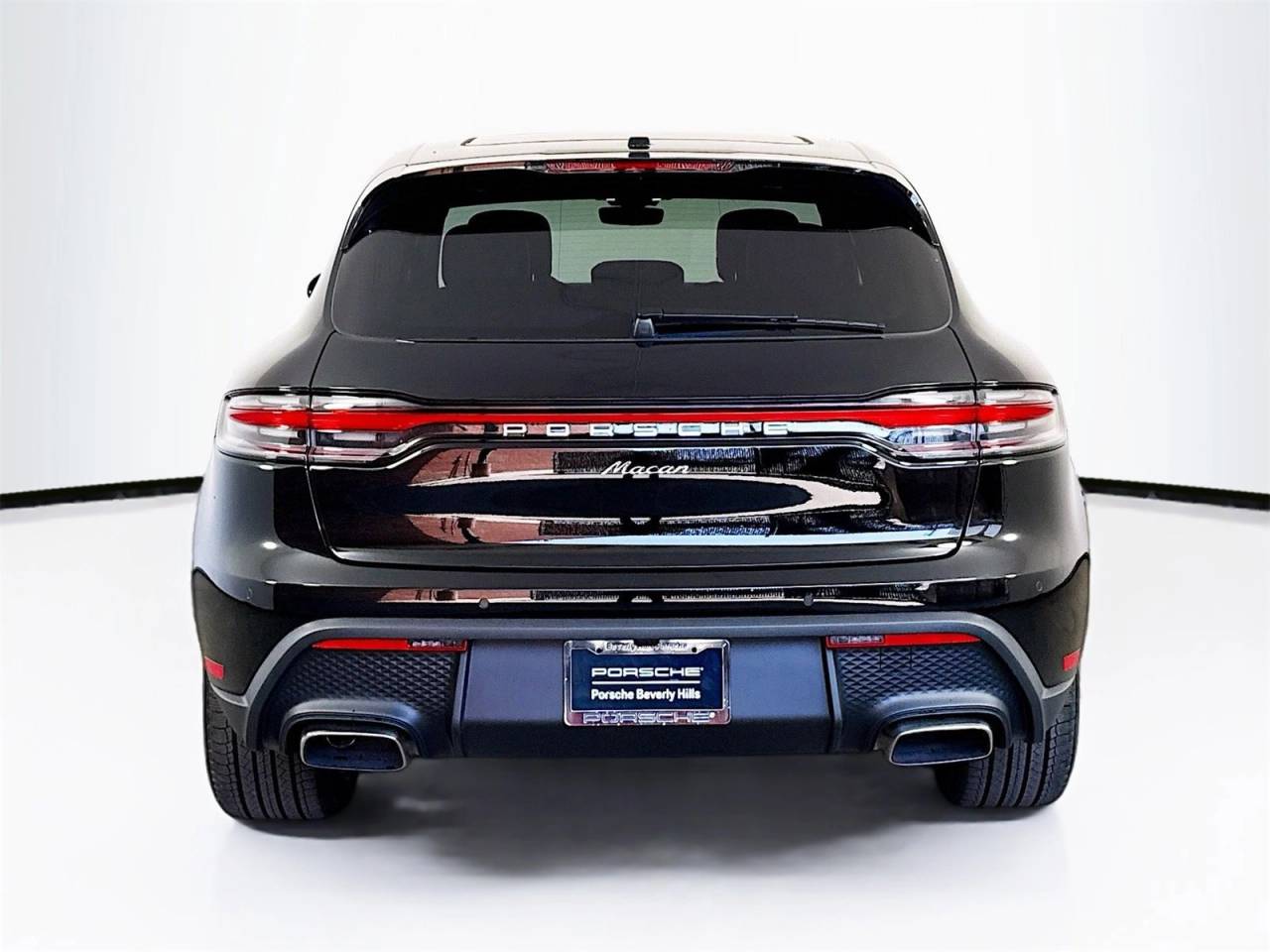 2025 Porsche Macan Base