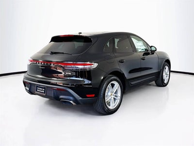 2025 Porsche Macan Base