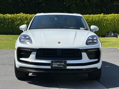 2025 Porsche Macan Base