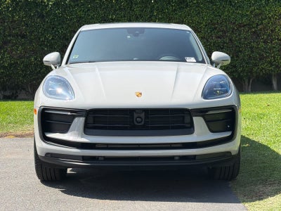 2025 Porsche Macan Macan