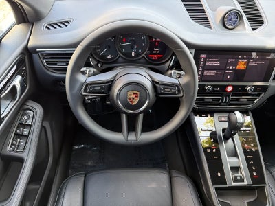 2025 Porsche Macan Macan