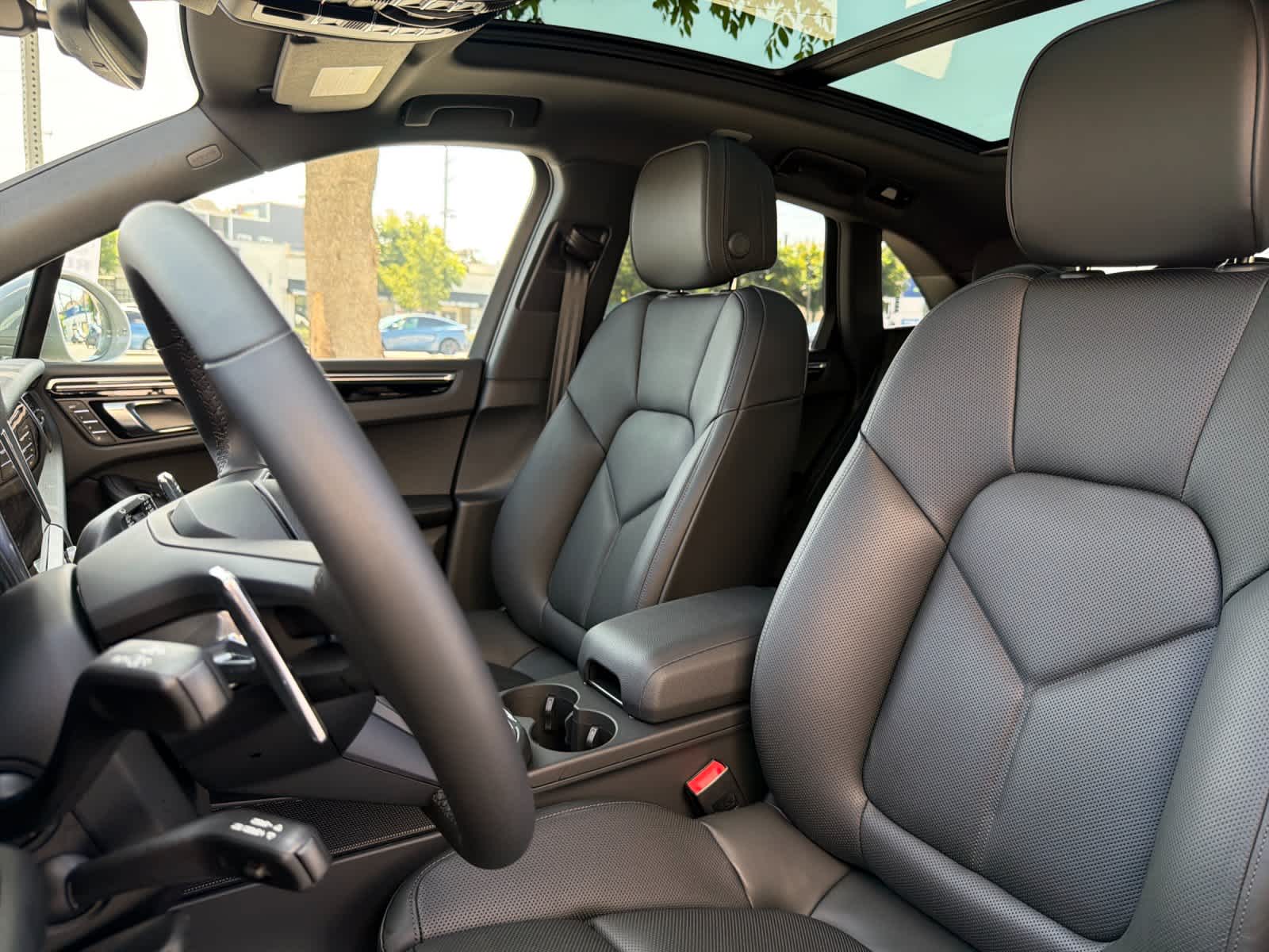 2025 Porsche Macan Macan