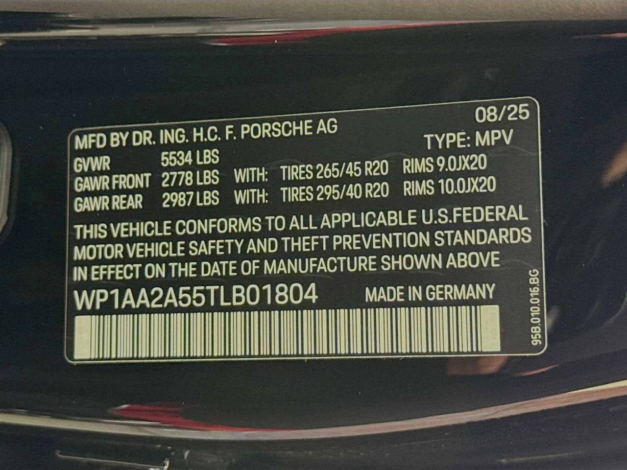 2026 Porsche Macan AWD