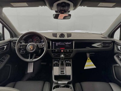 2026 Porsche Macan AWD