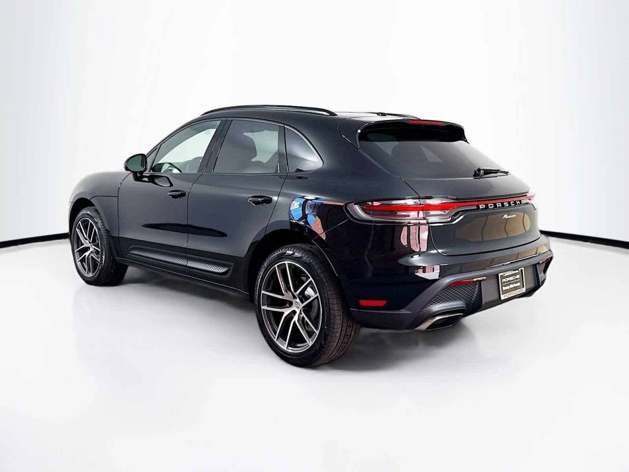 2026 Porsche Macan AWD