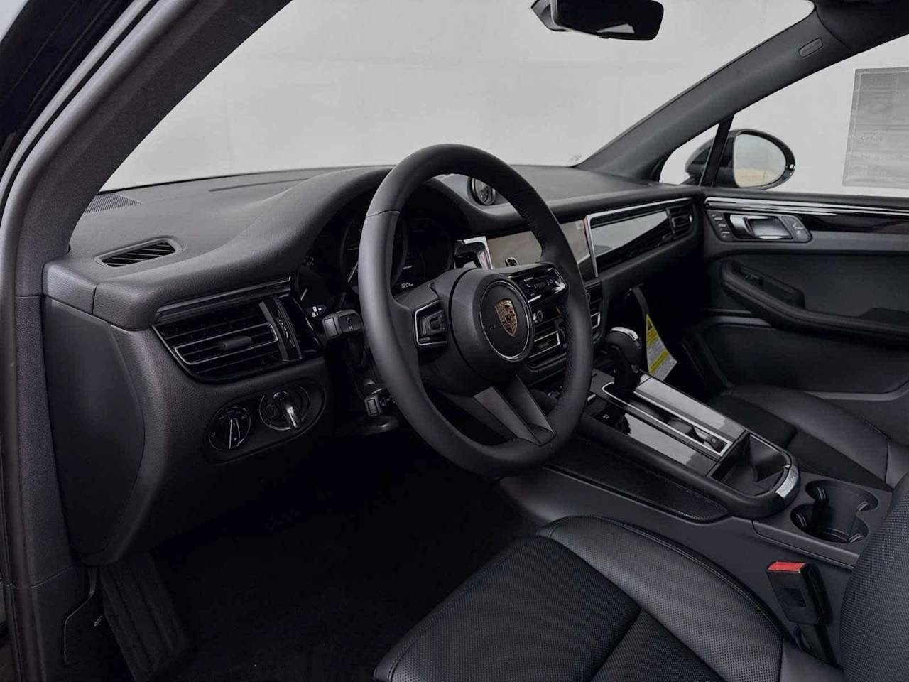 2026 Porsche Macan AWD