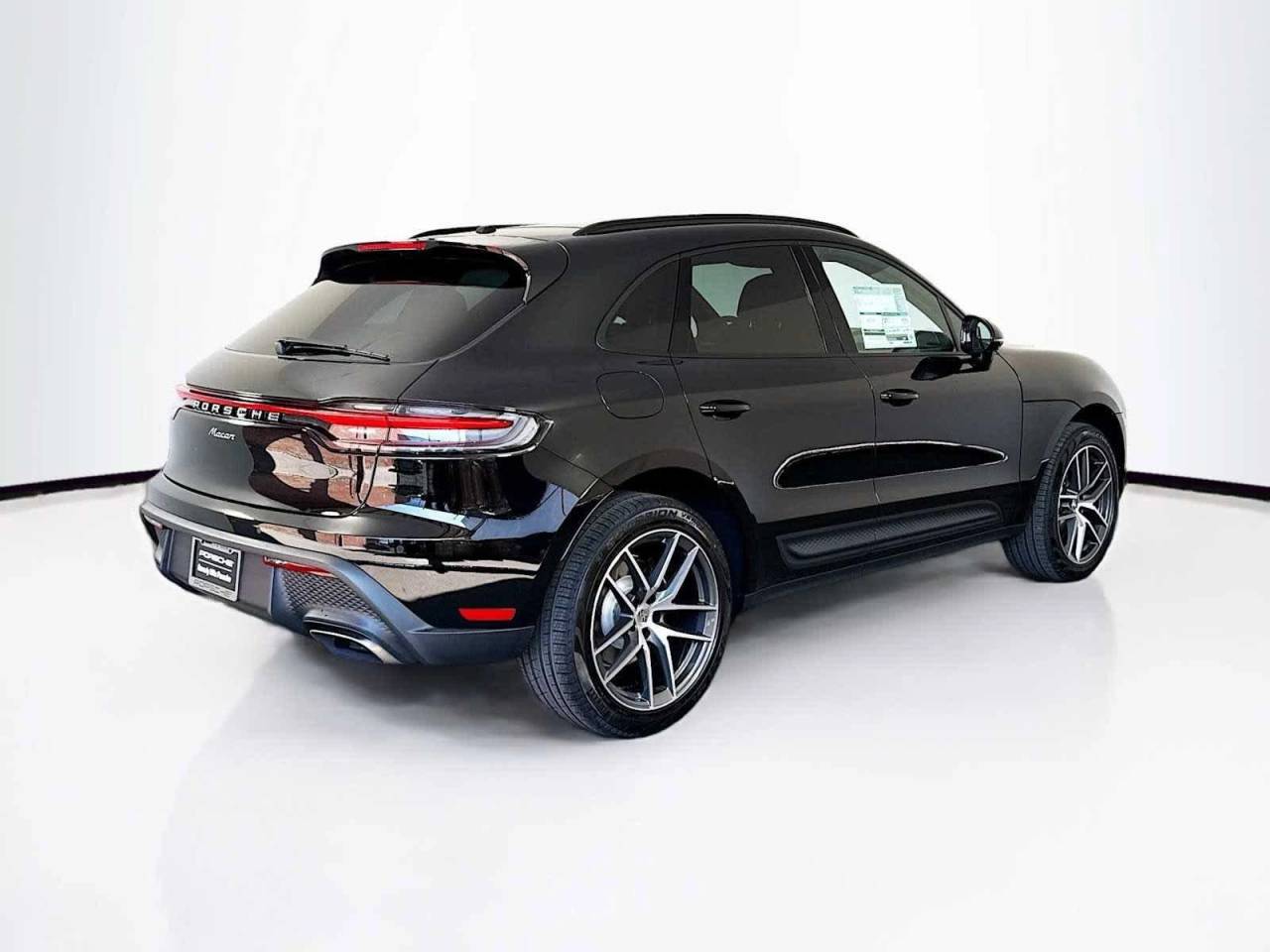 2026 Porsche Macan AWD