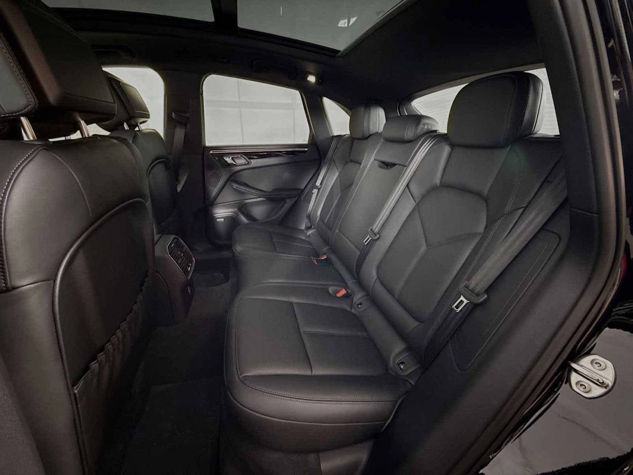 2026 Porsche Macan Macan T
