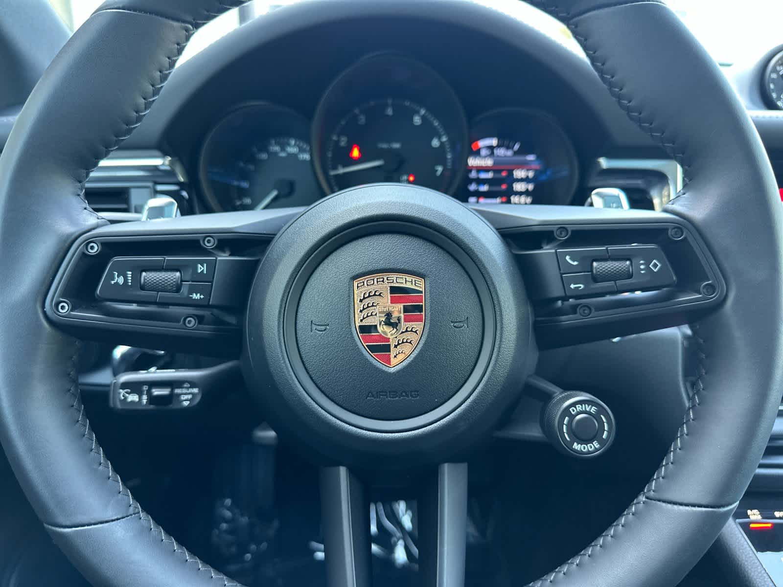 2026 Porsche Macan Base