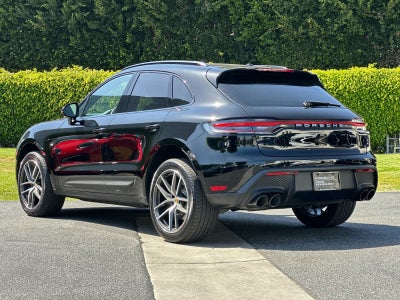 2026 Porsche Macan Base