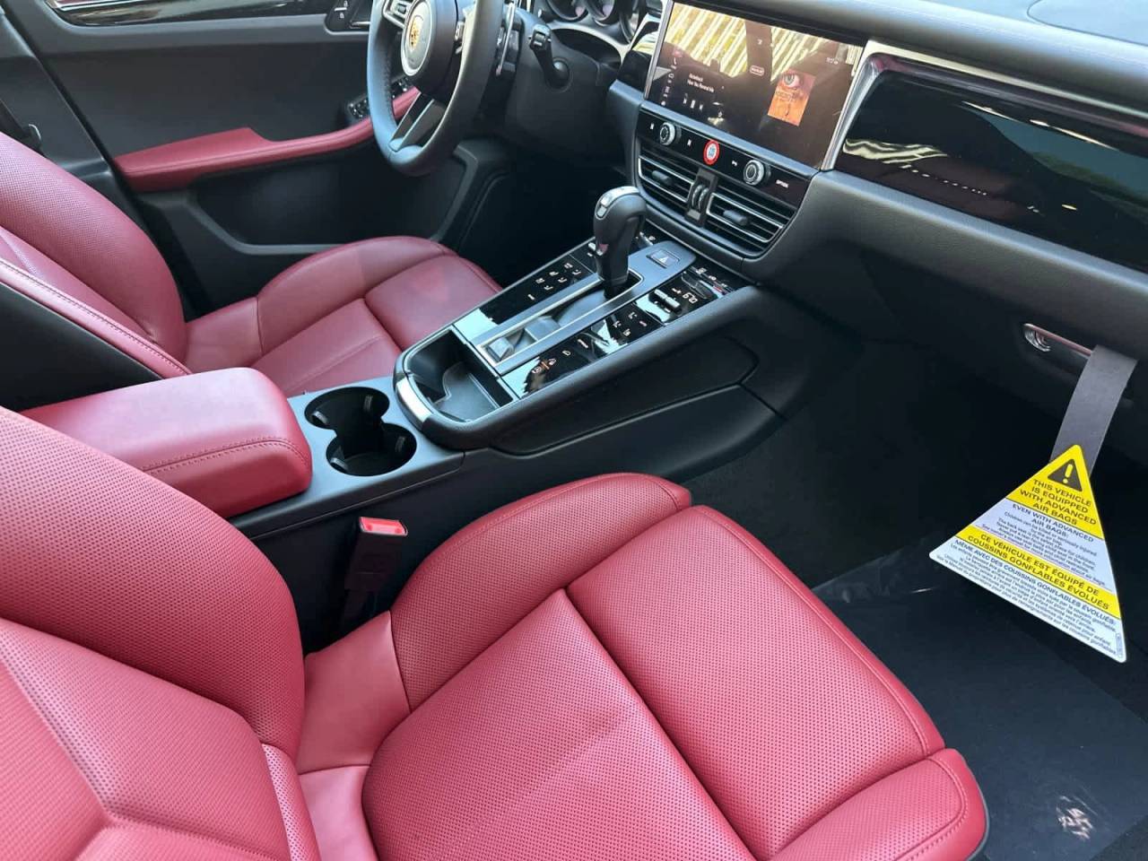 2026 Porsche Macan AWD