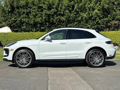 2026 Porsche Macan AWD