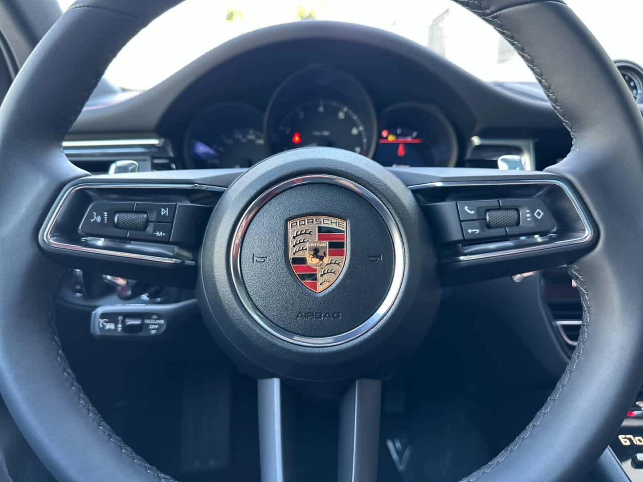 2026 Porsche Macan AWD