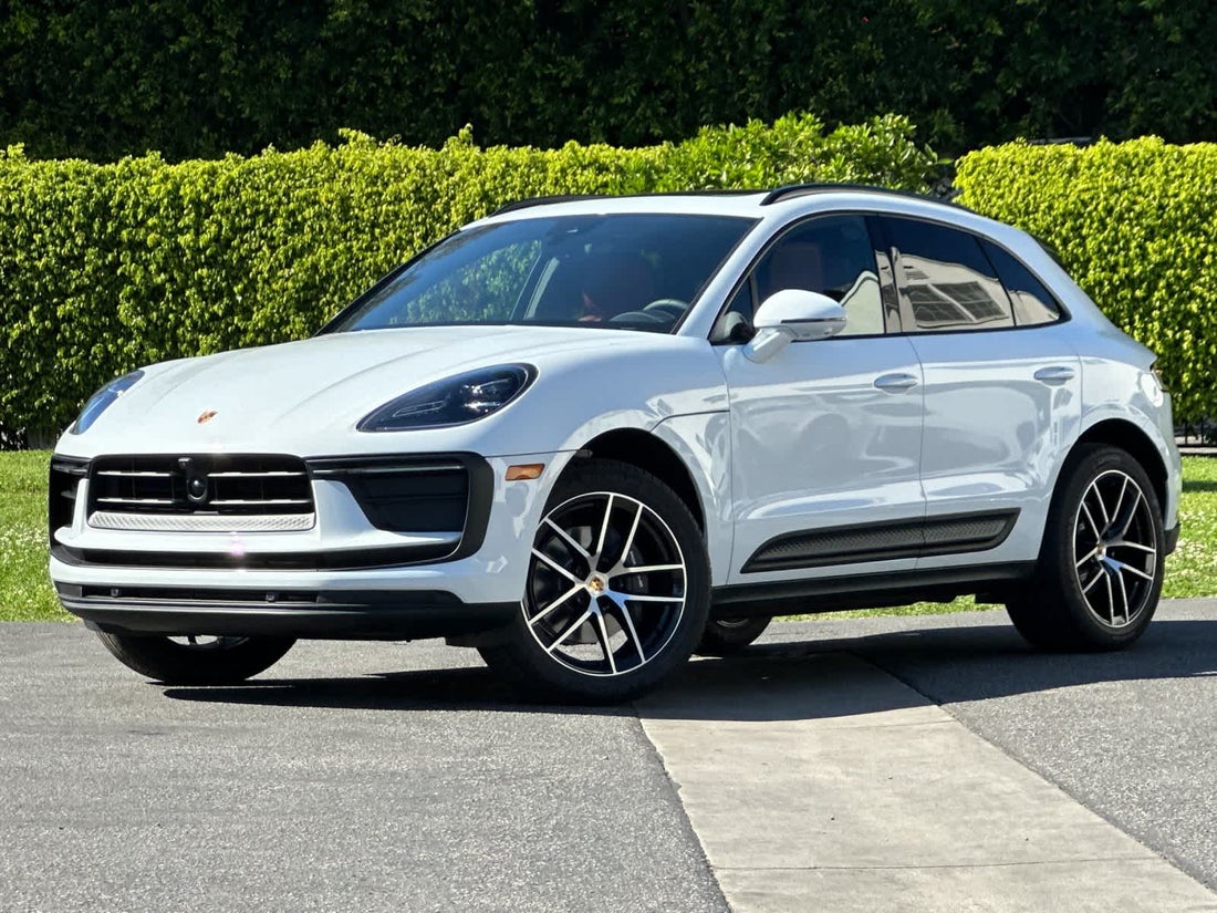 2026 Porsche Macan
