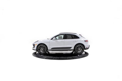 2026 Porsche Macan AWD