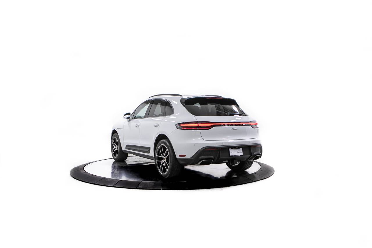2026 Porsche Macan Macan