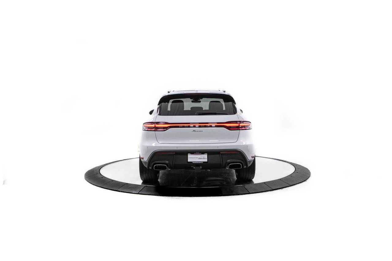 2026 Porsche Macan Macan