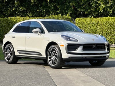 2026 Porsche Macan AWD