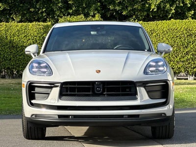 2026 Porsche Macan AWD
