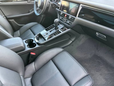 2026 Porsche Macan AWD