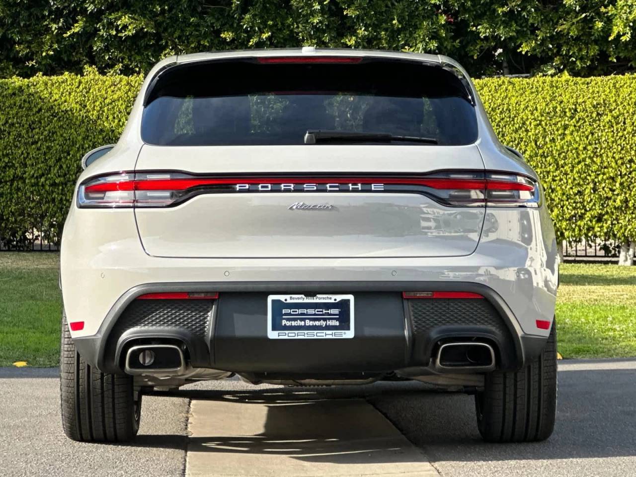 2026 Porsche Macan AWD