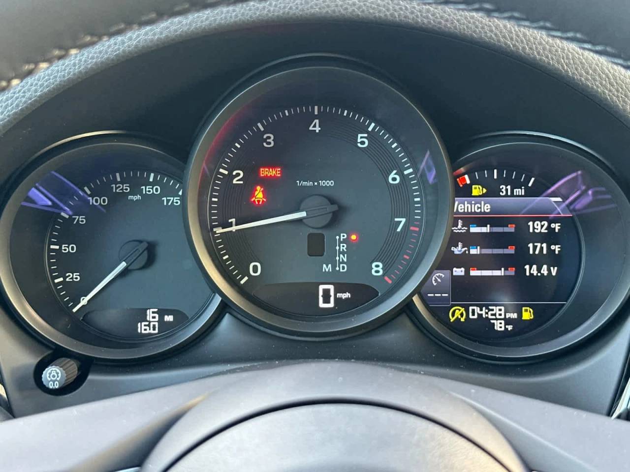 2026 Porsche Macan Base