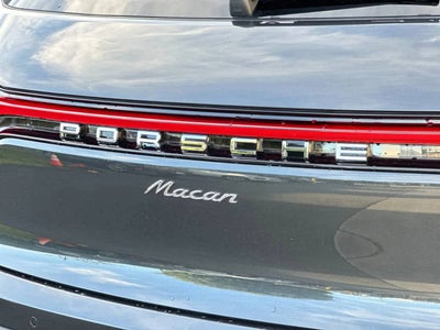2026 Porsche Macan Base