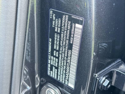 2026 Porsche Macan Base