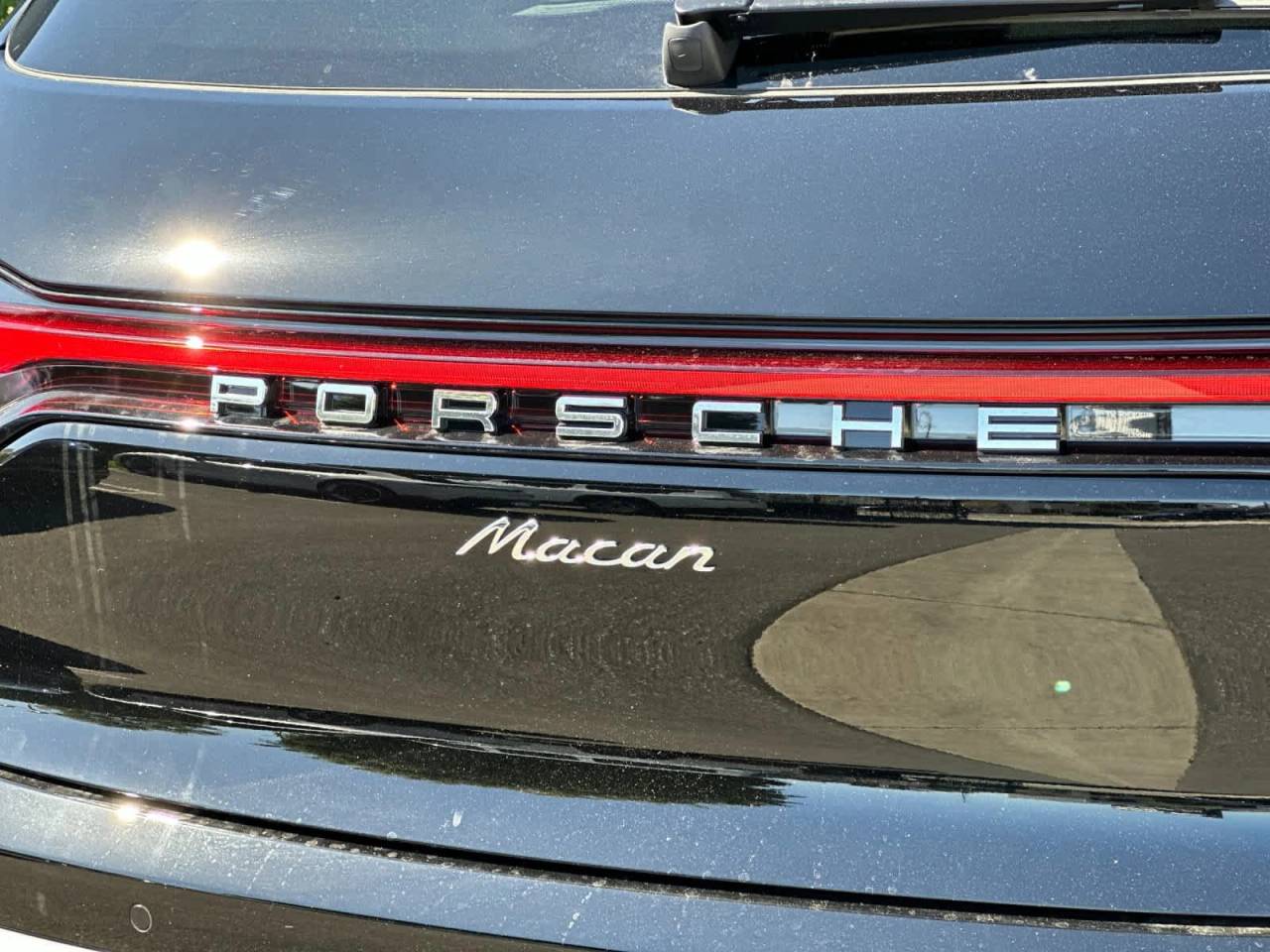 2026 Porsche Macan Base