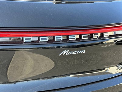 2026 Porsche Macan Base