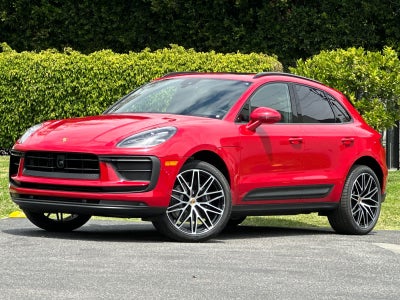 2026 Porsche Macan Base