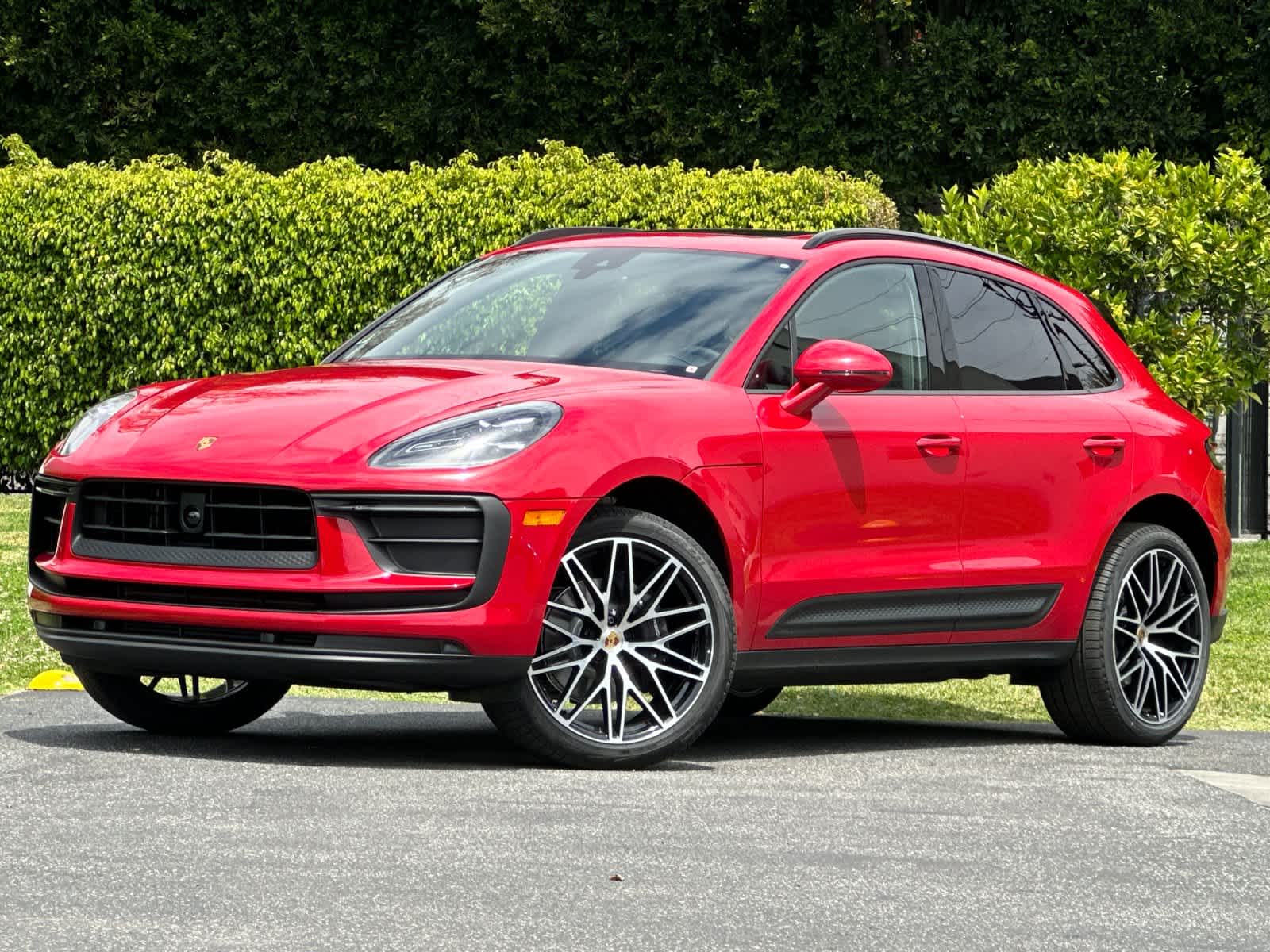 2026 Porsche Macan Base
