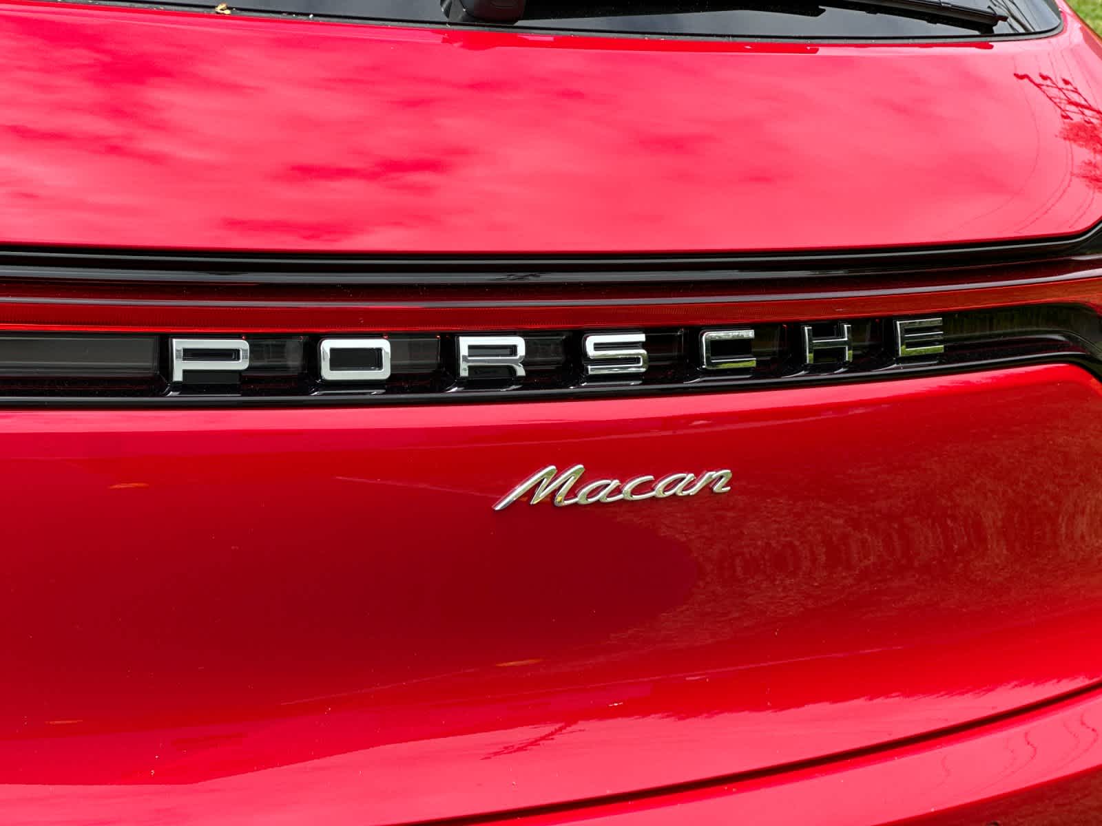 2026 Porsche Macan Base