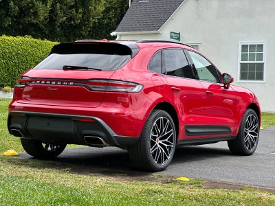 2026 Porsche Macan Base