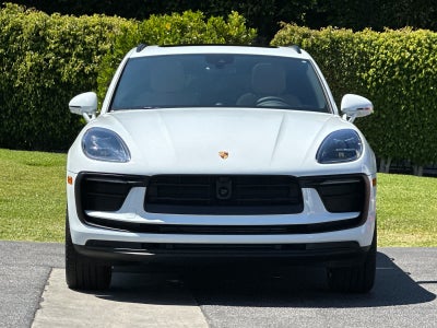 2026 Porsche Macan Macan