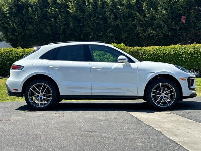 2026 Porsche Macan Macan