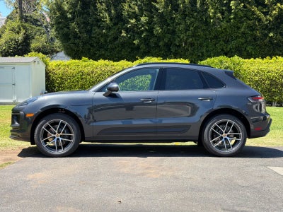 2026 Porsche Macan Macan