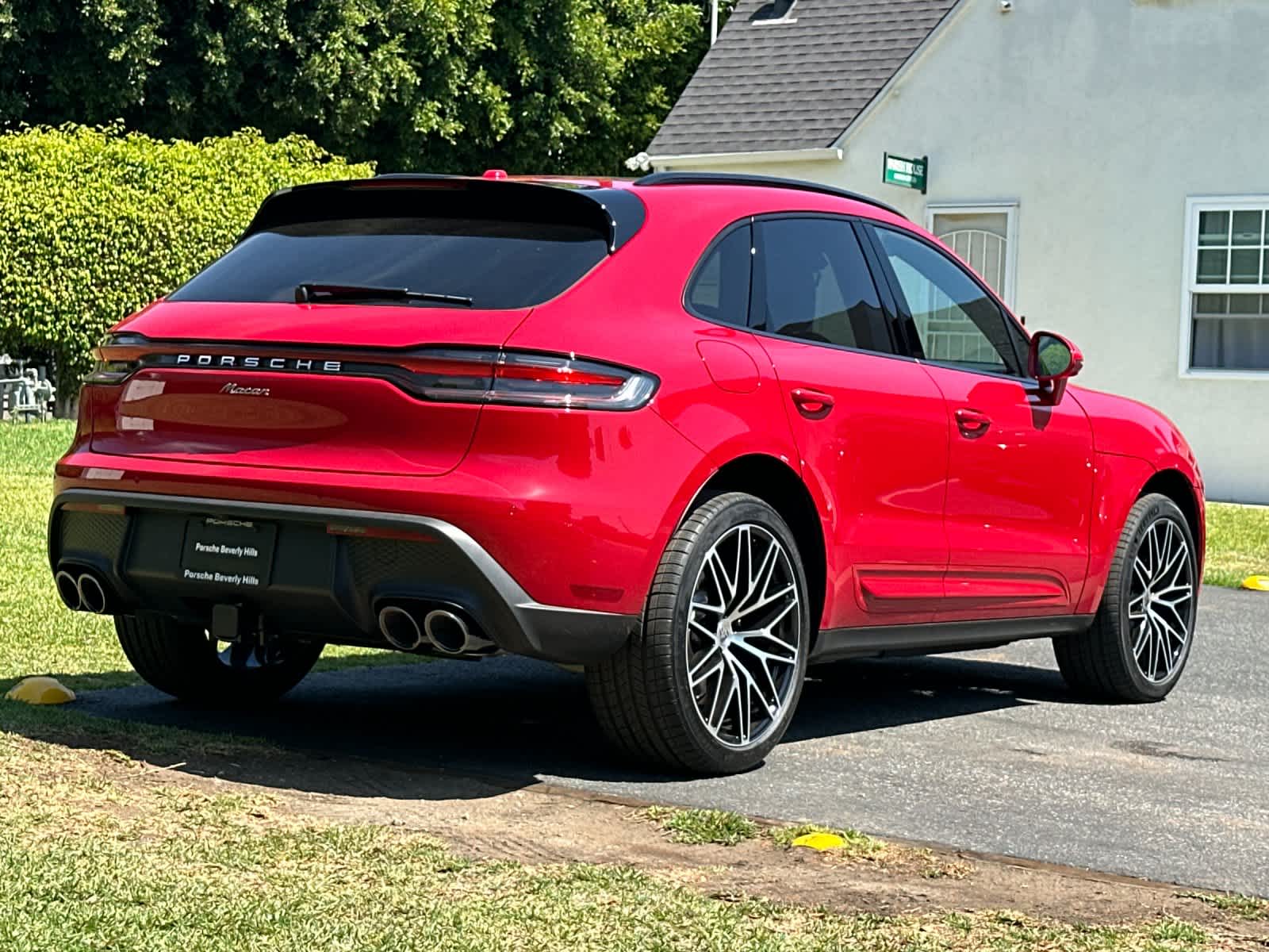 2026 Porsche Macan Macan