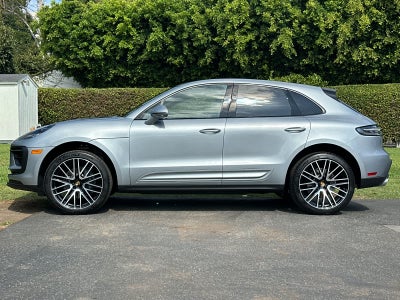 2026 Porsche Macan Macan