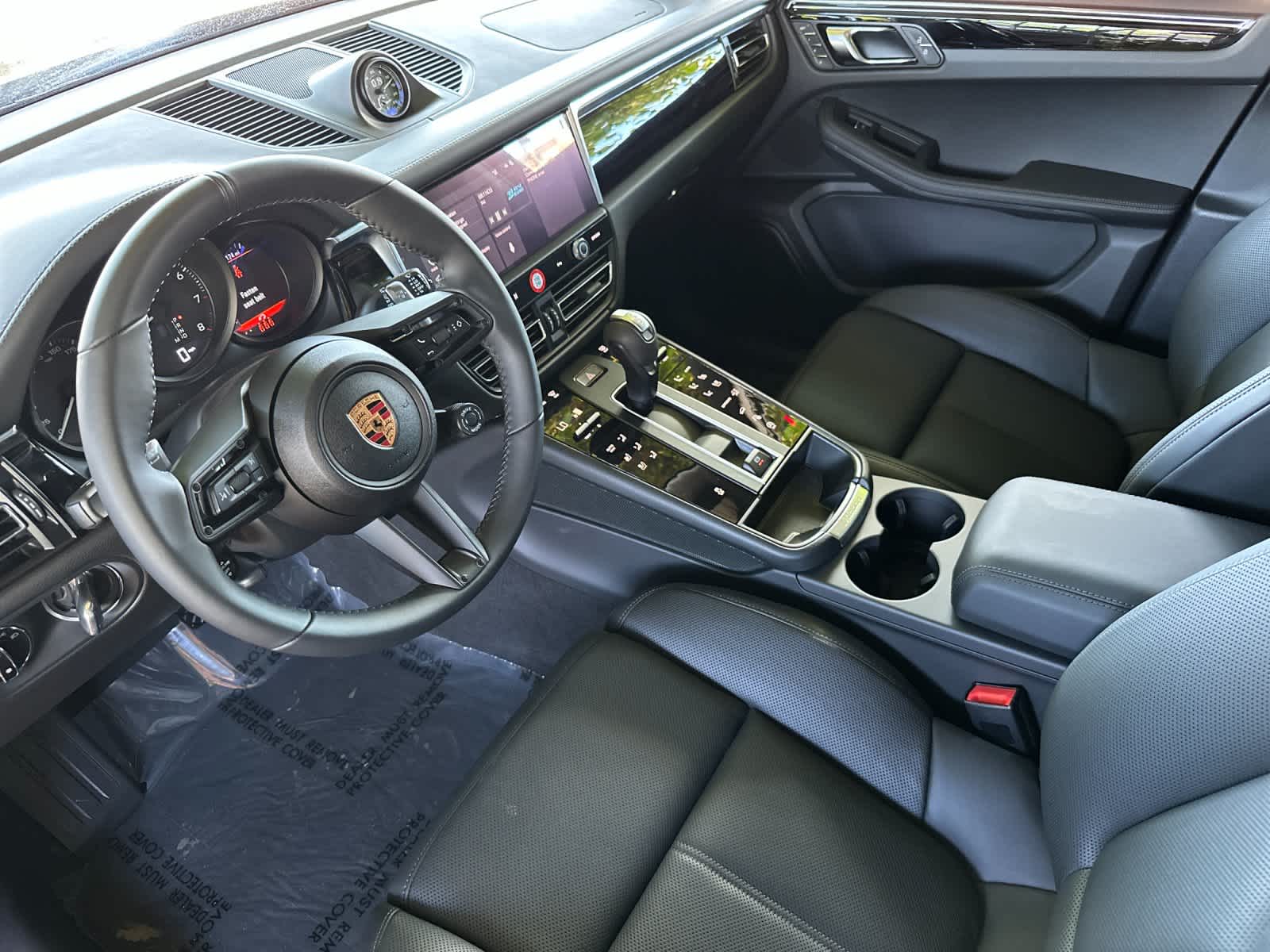 2026 Porsche Macan Macan