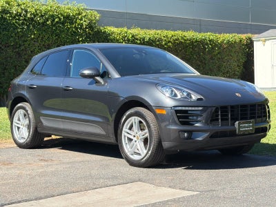 2018 Porsche Macan Macan
