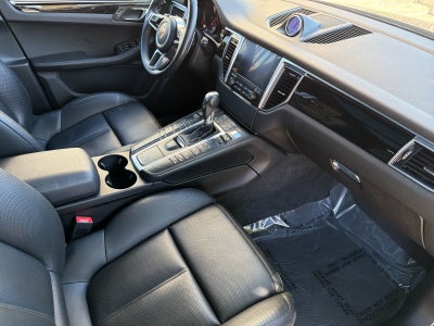 2018 Porsche Macan Macan