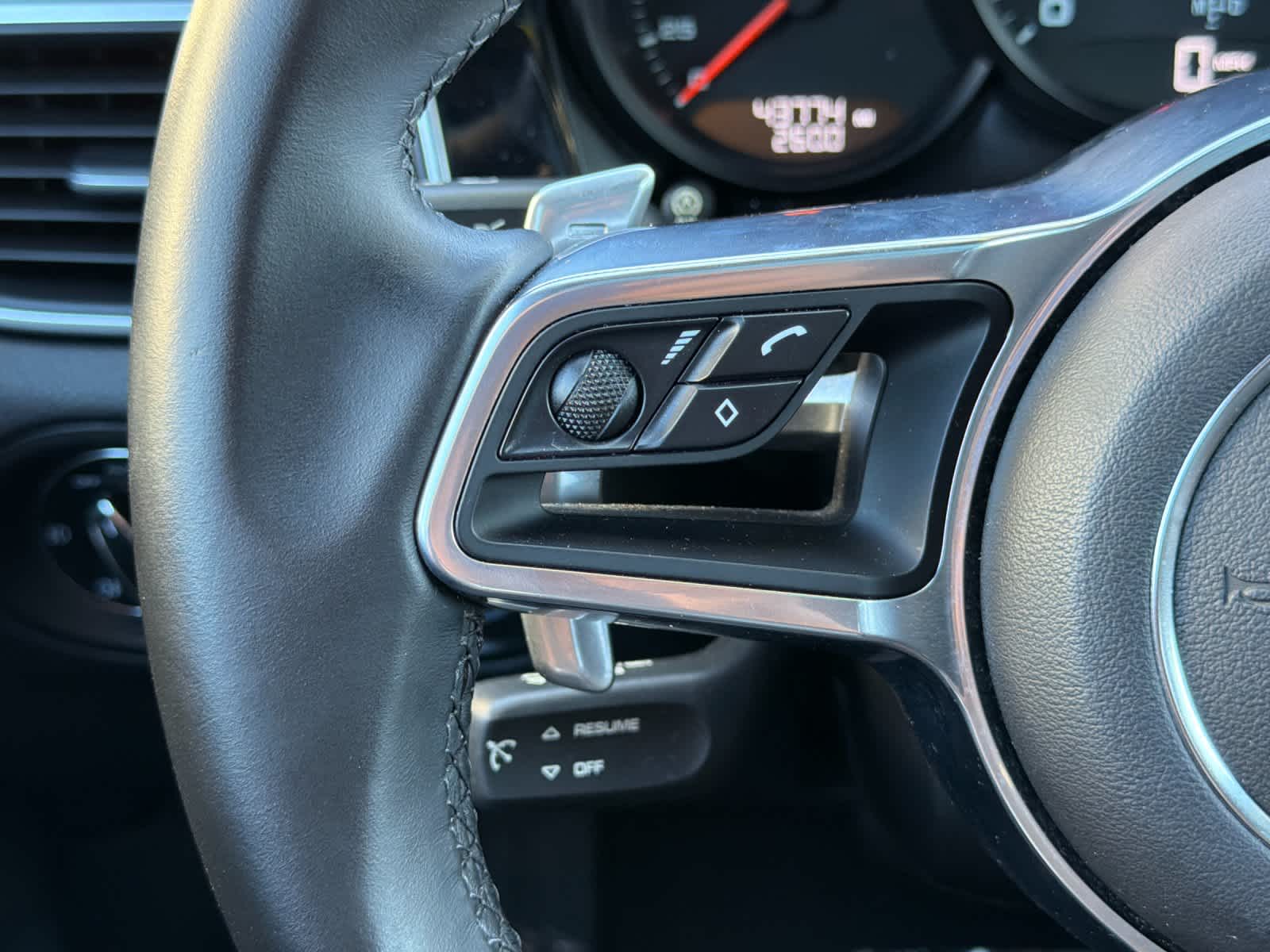 2018 Porsche Macan Macan