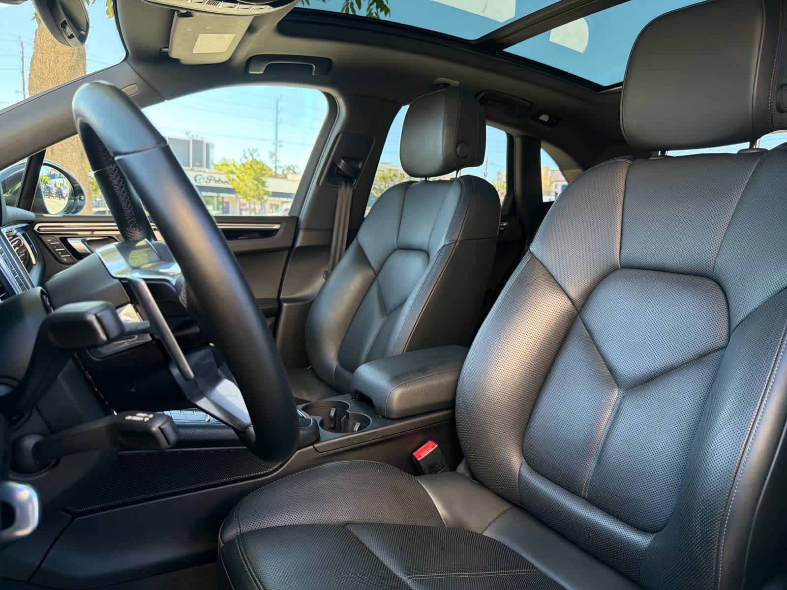 2018 Porsche Macan Macan