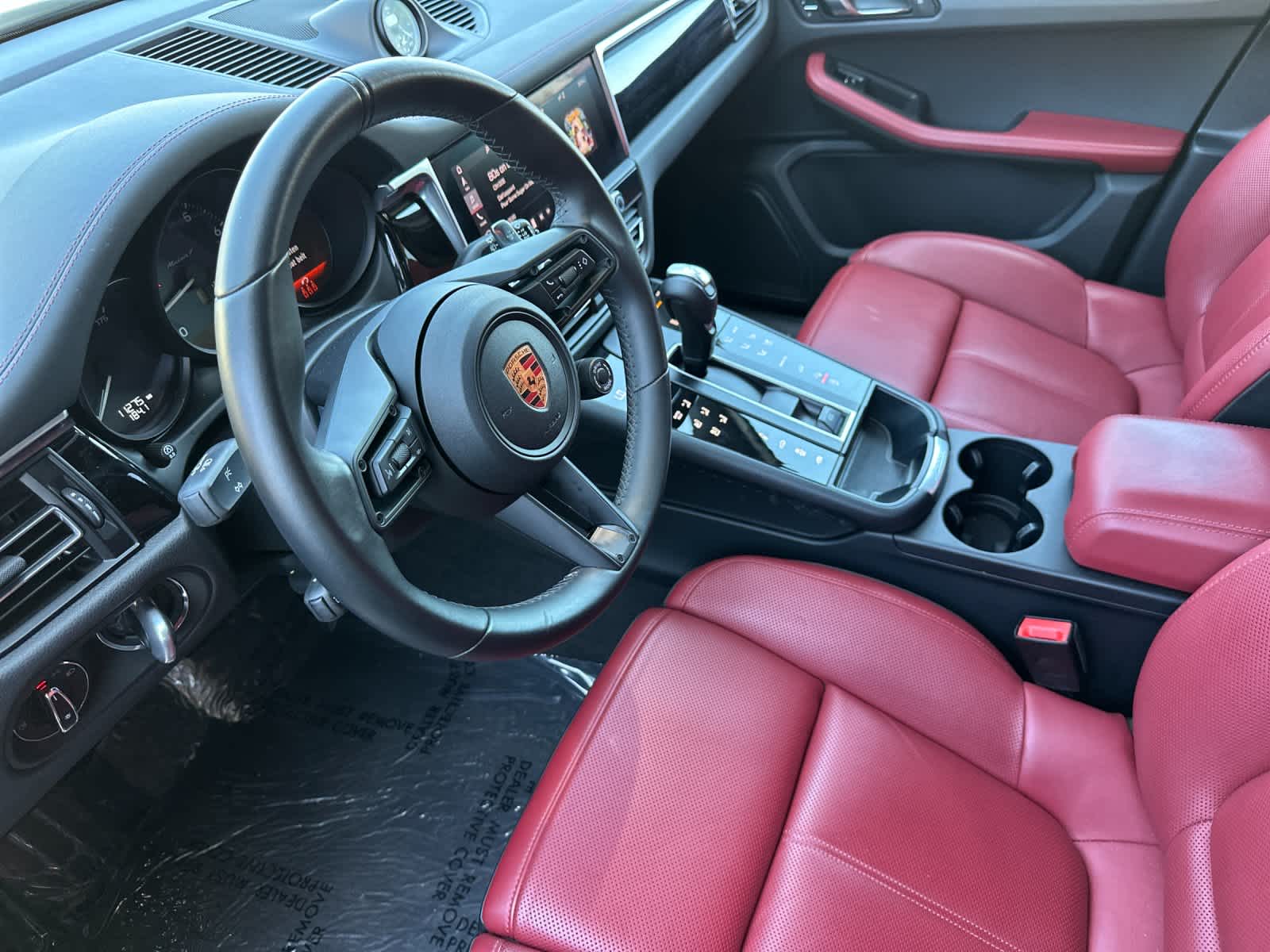 2023 Porsche Macan T