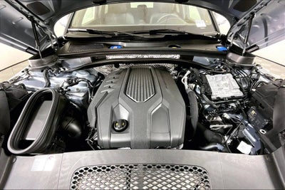 2025 Porsche Macan AWD